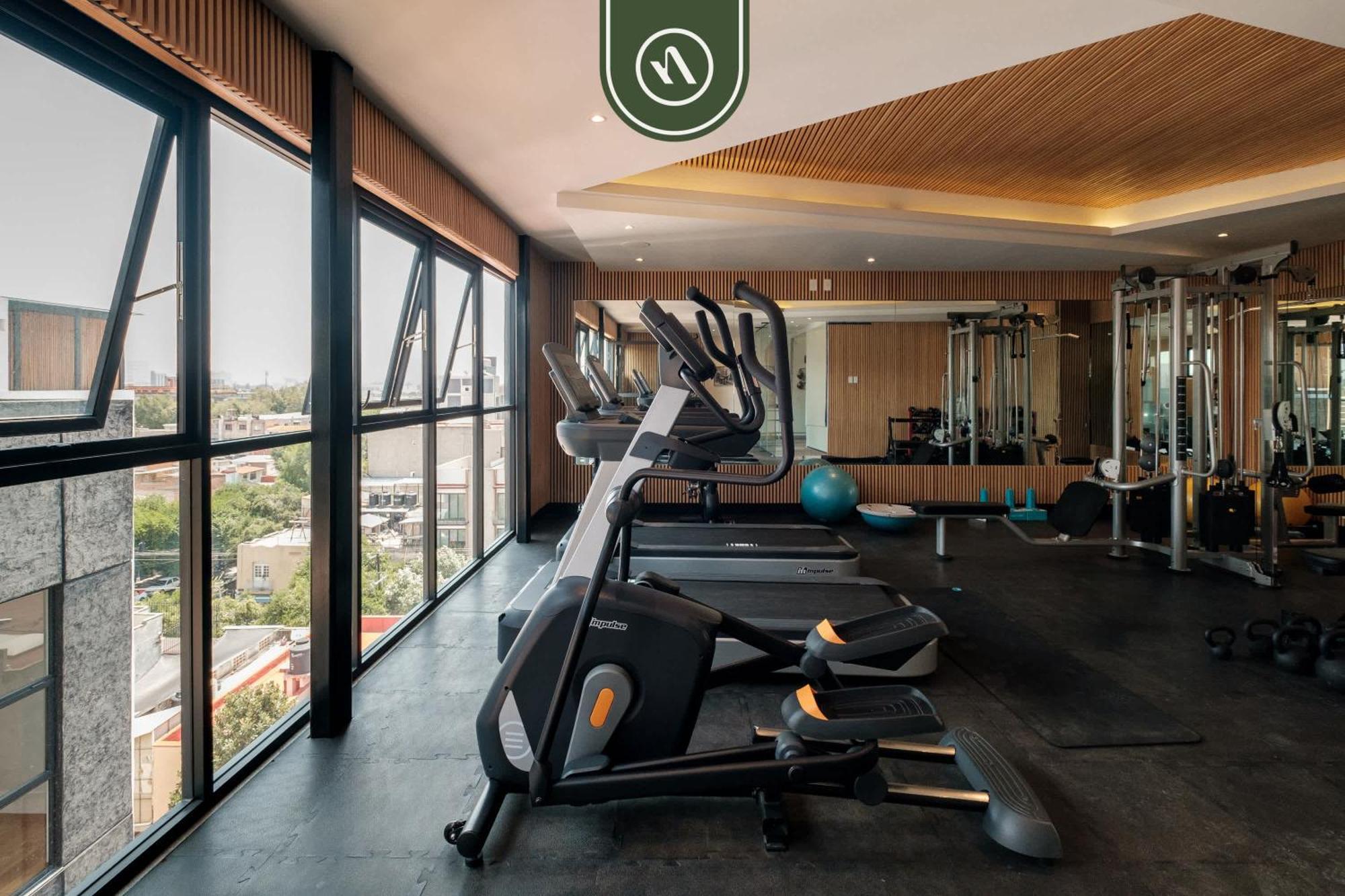 Apartment Centric 2 Bedroom - Gym - Open Air Cinema
